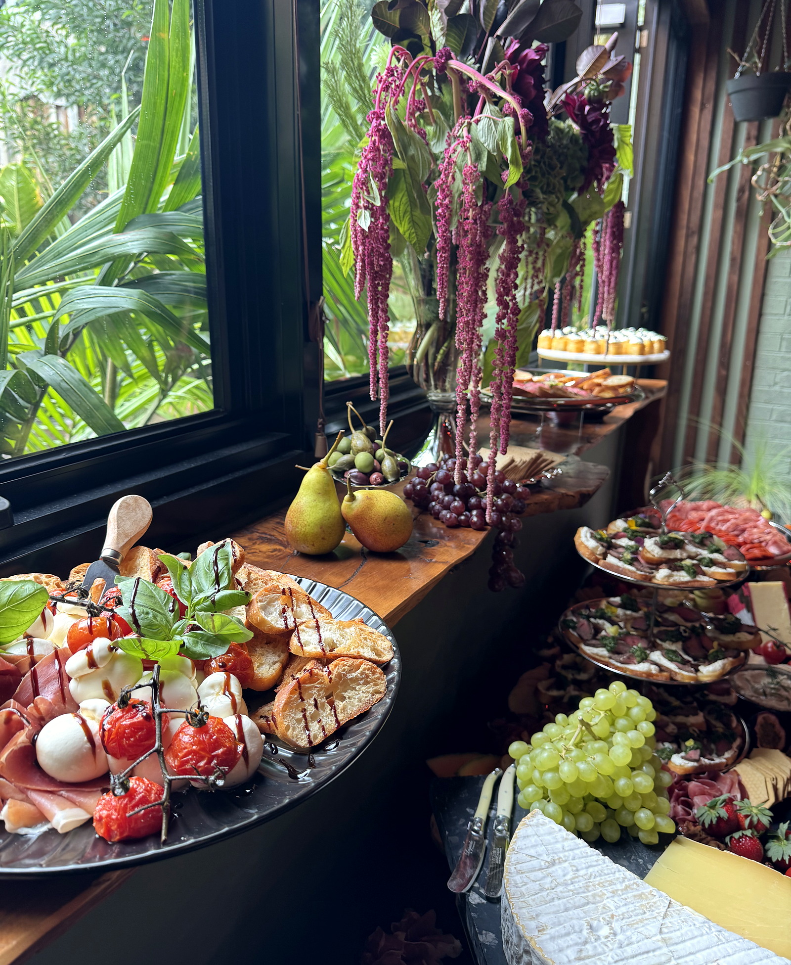 Premium everydayfood produce and grazing presentation