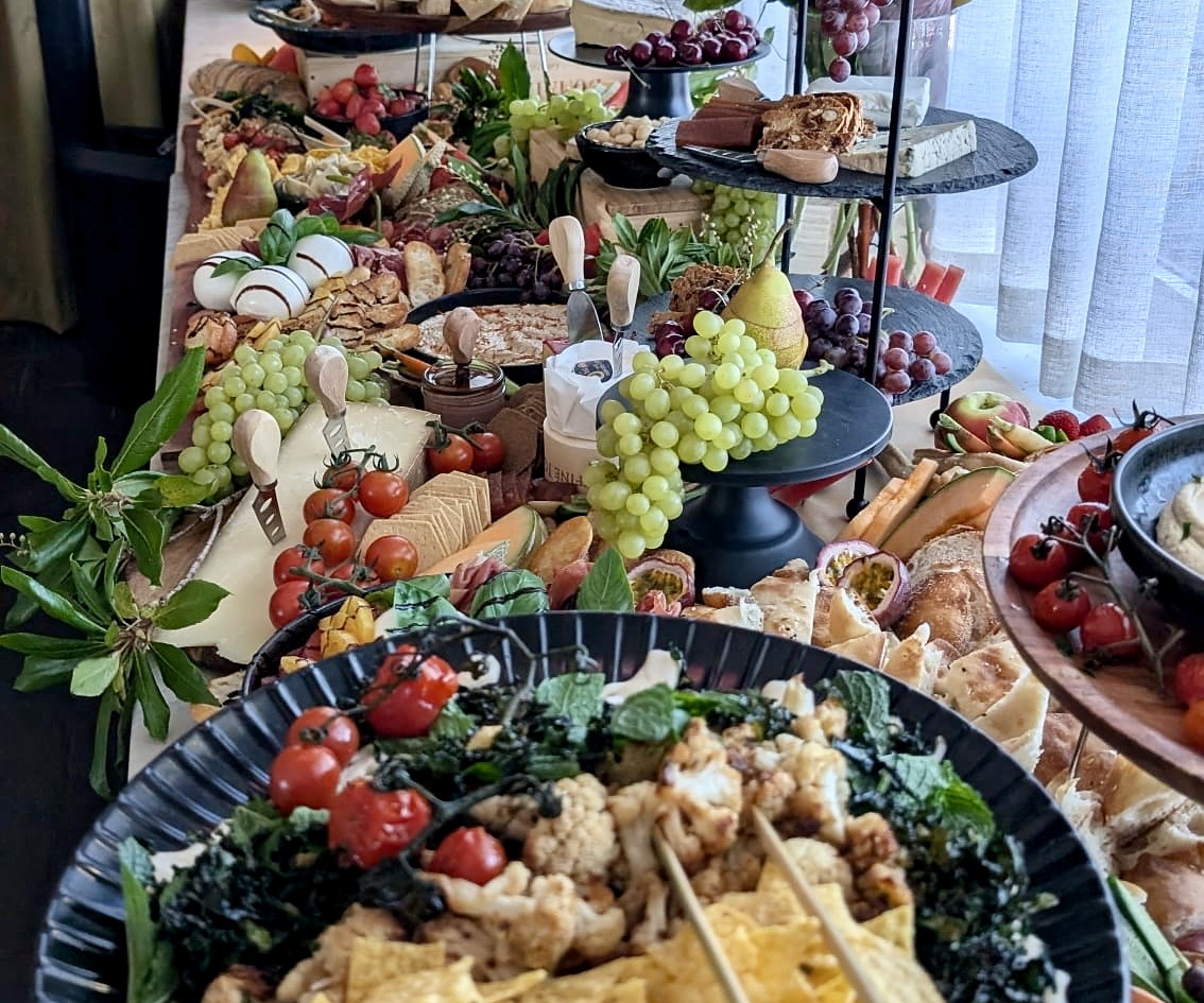 An abundant everydayfood gourmet platter